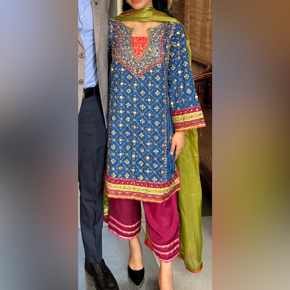 Embroidery work pakistani suit